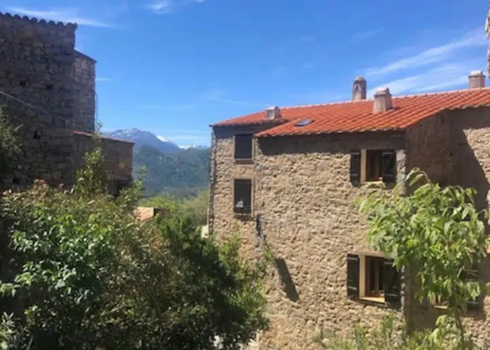 Historic In Sant Antonino With Sea Views * Sant'Antonino
