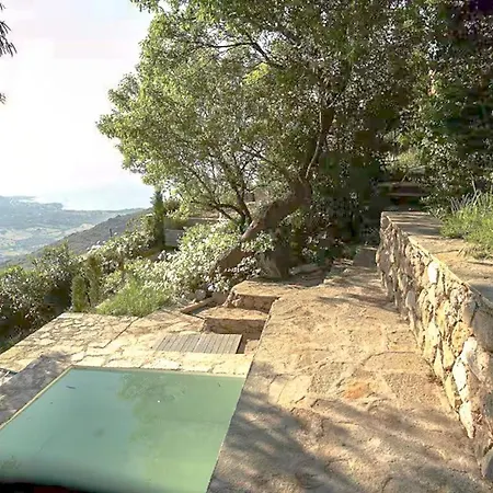 Semesterbostad Historic In Sant Antonino With Sea Views Sant'Antonino