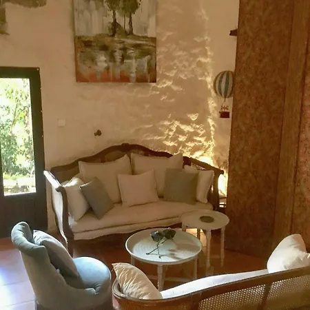 Semesterbostad Historic In Sant Antonino With Sea Views