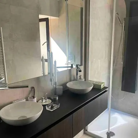 Historic In Sant Antonino With Sea Views * Sant'Antonino