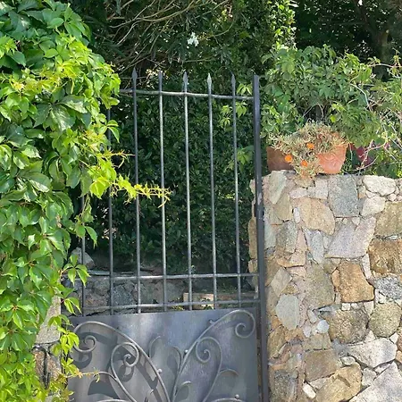 Historic In Sant Antonino With Sea Views * Sant'Antonino