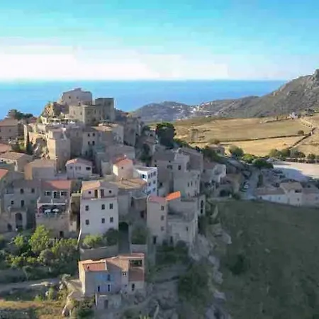 Prázdninový dům Historic In Sant Antonino With Sea Views Sant'Antonino