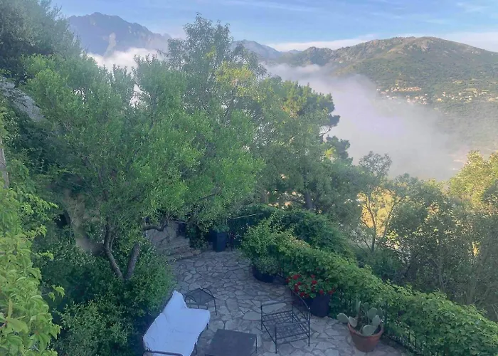 Historic In Sant Antonino With Sea Views Sant'Antonino