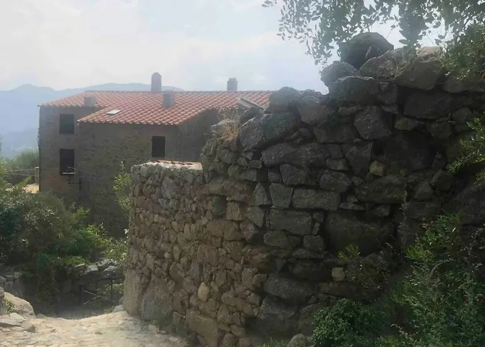 Feriehus Historic In Sant Antonino With Sea Views Sant'Antonino