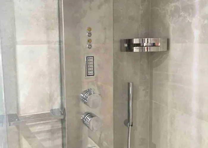 Historic In Sant Antonino With Sea Views *